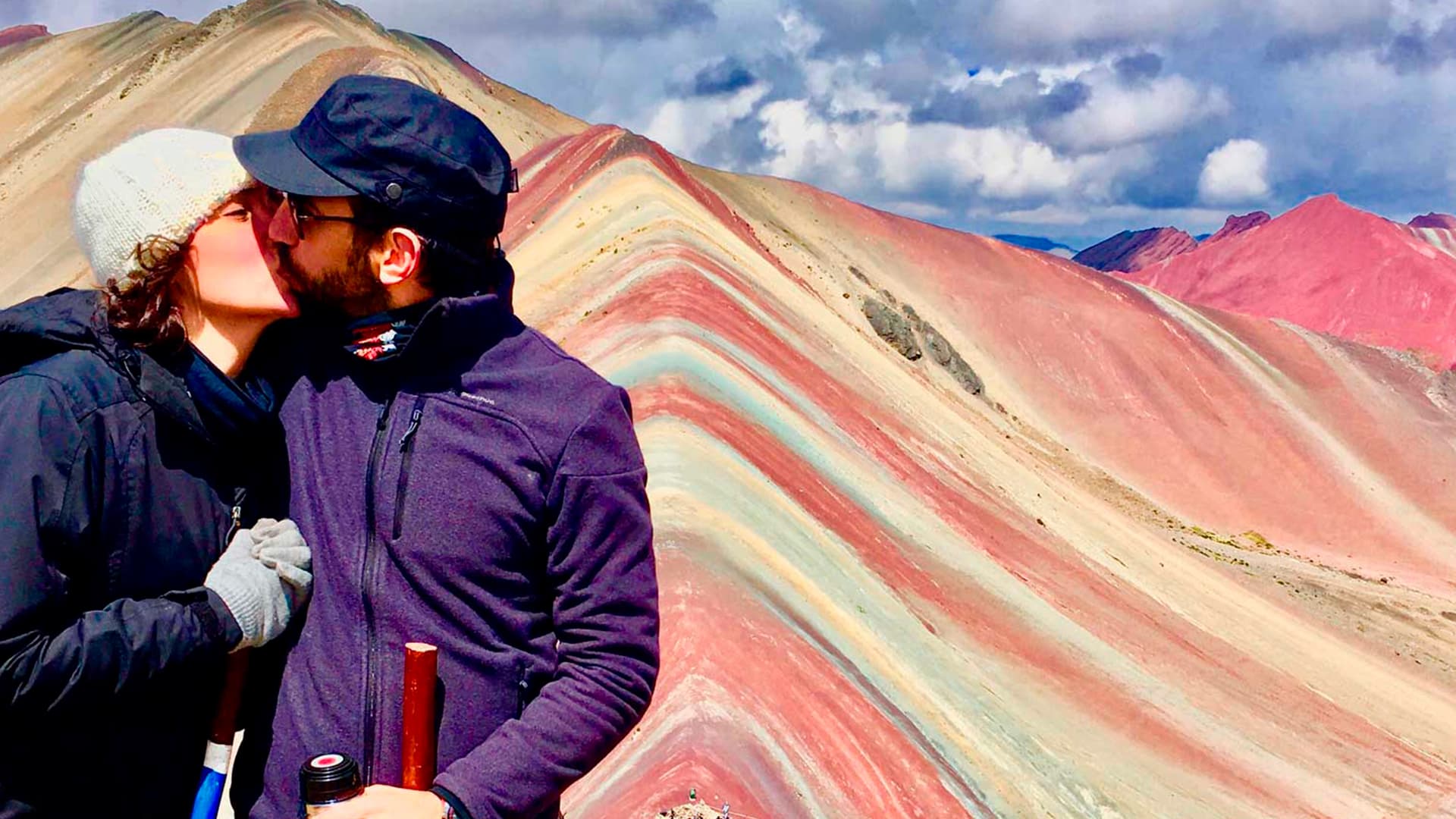 Tour-Machu-Picchu–Montaña-7-Colores–Laguna-Humantay-5-Dias