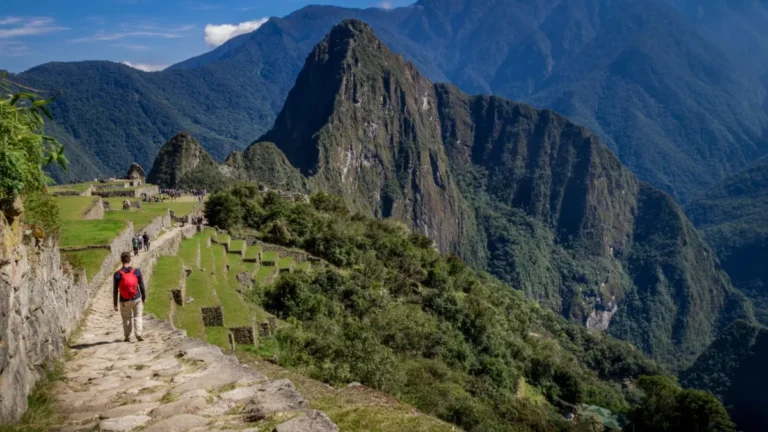 Sendero del Camino Inca rumbo a Machu Picchu