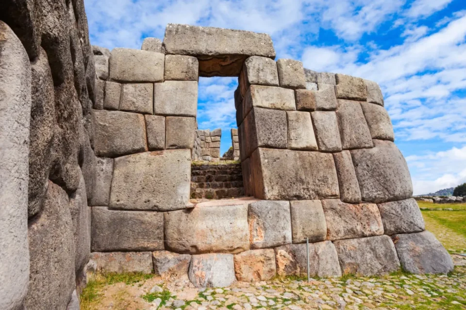 Saqsaywaman City – Cusco