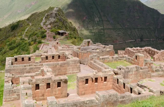 Pisaq Muros Incas – Valle Sagrado de los Incas